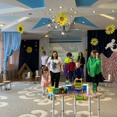 8 Марта в детском саду - праздник, символизирующий собой приход весны!